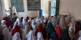 افغان مہاجرین لڑکیوں کا تعلیم حاصل کرنے کا خواب پاکستان میں بھی ادھورا