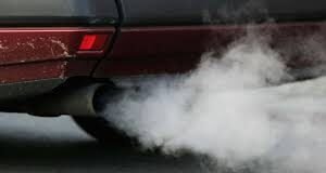 فضائی آلودگی میں اضافہ کا اہم وجہ دھواں چھوڑنے والے گاڑیاں ، لیکن تدارک کیسے