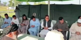 کرم خرلاچی بارڈر پر پاک افغان تاجروں کا مشترکہ جرگہ
