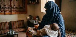 خاتون ملازمہ کو زچگی کی چھٹیوں کے دوران نوکری سے نکالنے پر ادارے کو 12 لاکھ روپے جرمانہ