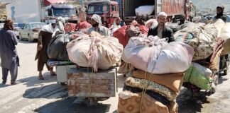 افغان مہاجر خاندان وطن واپس، نئی زندگی اور روزگار کی تلاش کا سفر شروع